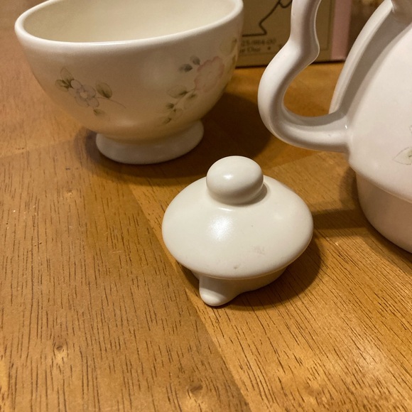 Pfaltzgraff vintage never used tea for one. Tea Rose - Picture 8 of 11